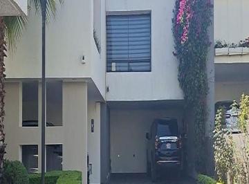 Casa de 4 habitaciones, Tlalpan · Casa en Venta en Jardines en La Montaña