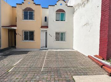 Casa en condominio de 3 habitaciones, Zapopan · Casa en Venta en Jocotán, Cerca a Plaza Galerías y Universidad Up