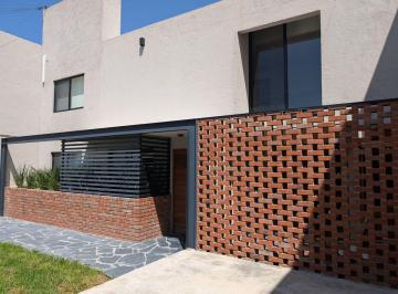 Casa de 4 habitaciones, Querétaro · Casa en Renta en Álamos 3era, Querétaro, 4 Habitaciones, 4 Baños, Amplitud, 4 Autos