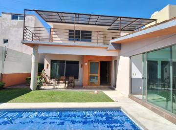 Casa de 4 habitaciones, Jiutepec · Casa en Fraccionamiento con Amenidades Jiutepec Morelos