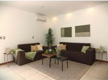 Casa de 3 habitaciones, Zapopan · Casa en Venta en Villa Serena, a un Costado de Bugambilias!