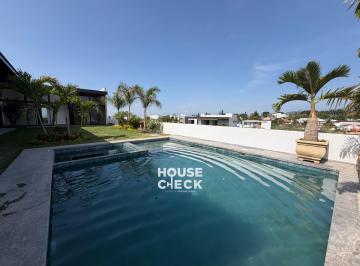 Casa de 4 habitaciones, Atlatlahucan · Casa de 520 m² con 4 Recámaras en Renta en Lomas de Cocoyoc