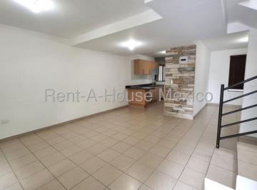 Casa en condominio de 3 habitaciones, Querétaro · Rento Casa 3 Habitaciones, 2.5 Baños, 2 Lugares de Estacionamiento, Ubicada en Sonterra Dt782