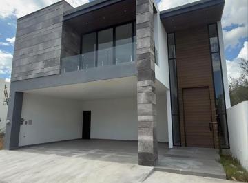 Casa en condominio de 4 habitaciones, Santiago · Casa en Venta | Carretera Nacional