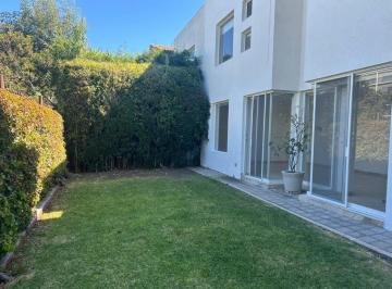 Casa en condominio · 315m² · 4 Recámaras · 2 Estacionamientos · Venta de Casa con Rec en Pb en Lomas del Campanario I Junto Al Colegio Cumbres