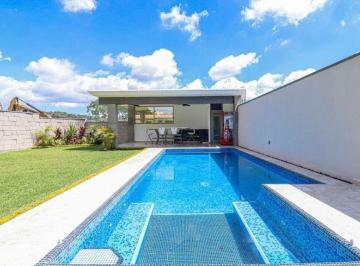 Casa · 250m² · 4 Recámaras · 2 Estacionamientos · Hermosa Casa Master Suite Xochitepec