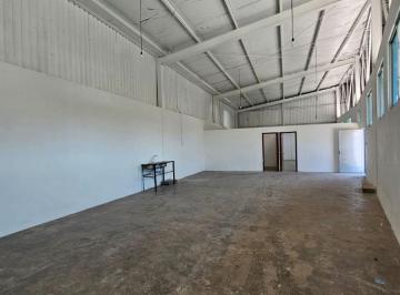 Bodega comercial , Zapopan · Las Cañadas Bodega con 300 m² Cerrados a Doble Altura y 14 Cajones de Estacionamiento
