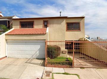 Casa de 4 habitaciones, Chihuahua · Casa de 320 m² con 4 Recámaras en Venta en Quintas del Sol