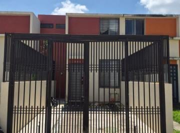 Casa en condominio · 68m² · 3 Recámaras · 1 Estacionamiento · Casa en Renta en Los Tréboles, Los Molinos por Carretera Colotlán