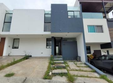 Casa de 3 habitaciones, Tlajomulco de Zúñiga · Casa en Venta en Senderos de Monteverde, Sendero de Los Naranjos
