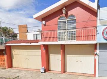 Casa de 4 habitaciones, Morelia · ¡Venta de Casa, en Recuperacion Bancaria!