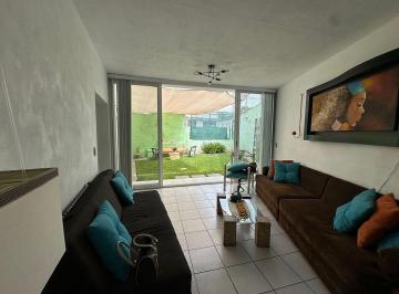 964bb5b05f75296bb37f7daa4462d33149b64fad0f4ae3b048559c67daa44a08 · Casa en Venta en El Centinela, Zapopan | Amplio Patio y 2 Recámaras