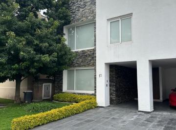 Casa · 600m² · 3 Recámaras · 6 Estacionamientos · Preciosa Casa en Venta en El Cluster Santander, La Providencia