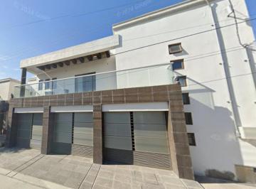 Casa de 5 habitaciones, Torreón · Venta de Casa en Col Residencial Campestre, Torreón, Coahuila.