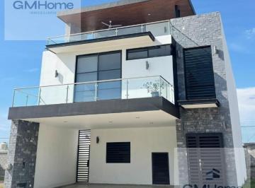 Casa · 3 Recámaras · Casa en Renta en Altabrisa Residencial