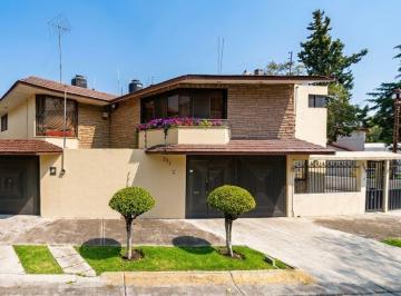 Casa de 4 habitaciones, Tlalnepantla de Baz · Casa en Venta en Valle Dorado, 54020 Tlalnepantla, Méx.