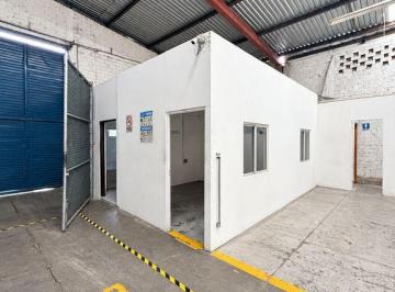 Bodega comercial · 388m² · 2 Estacionamientos · Bodega en Renta en Colli Urbano