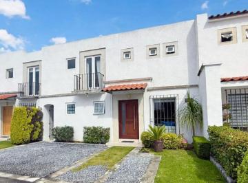 Casa en condominio de 4 habitaciones, Metepec · Casa Venta Residencial El Castaño Metepec