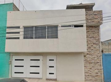 Casa de 3 habitaciones, Nezahualcóyotl · Casa en Venta en Ombules, La Perla, Nezahualcoyotl.