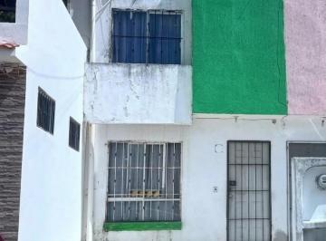 Casa · Casa en Los Héroes