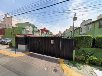 Casa de 2 habitaciones, Tlalnepantla de Baz · Casa en Venta en U. H. Valle del Tenayo, Tlalnepantla, Méx.