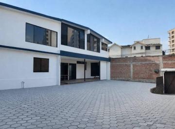 Inmueble productivo urbano , Cuernavaca · Consultorio en Renta en Guadalajara Miraval, Cuernavaca