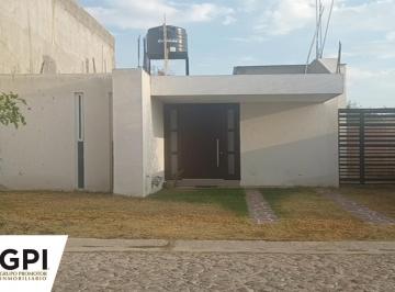 Casa · 93m² · 1 Recámara · 2 Estacionamientos · Casa en Renta Lomas de Comanjilla León Guanajuato