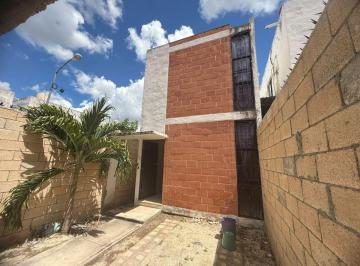 Casa de 2 habitaciones, Mérida · Renta de Casa en San Marcos Sustentable con Bardas Perimetrales y Portón
