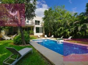 Villa · 700m² · 5 Recámaras · Reventa! Villa Blanche Hermosa y Sofisticada Playacar 6 Recamaras