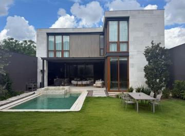 Casa de 4 habitaciones, Monterrey · Casa de Lujo en Renta en El Uro | Privada | Alberca | $115,000 Mxn | Recamra en Pb