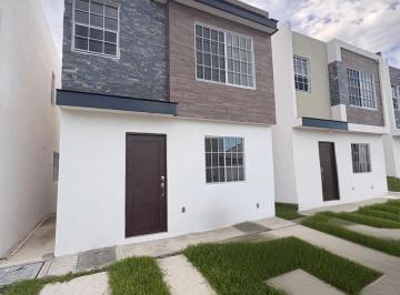 Casa · 80m² · 2 Recámaras · 2 Estacionamientos · Casa en Renta en Fracc. Valle Esmeralda Coto Jade, Altamira Tamaulipas.