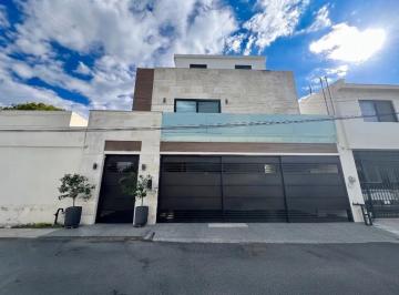 1 · Casa en Venta Colonia del Valle Zona San Pedro Garza García