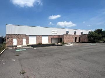Bodega comercial · 768m² · 16 Estacionamientos · Bodega en Renta en Buenavista
