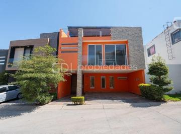 8bf5ee968037cee3f85309e18bb6acda97ae05157d574d4fb76533cf0199bb3d · Altavista Bosques Casa Muy Amplia en Venta