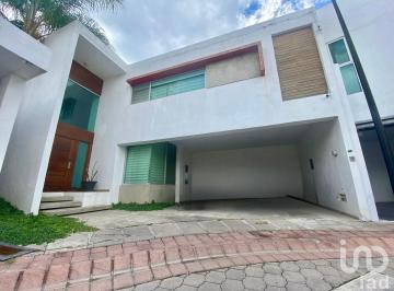 Casa · 370m² · 3 Recámaras · 2 Estacionamientos · Casa en Renta Residencial Villas del Molino Aguascalientes Norte