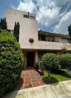 Casa en condominio · 300m² · 4 Recámaras · 2 Estacionamientos · Casa en Condominio Fuentes de Tepepan en Tlalpan de 4 Recámaras con Jardín