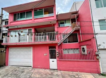 f1489610ecf01f9cb8383964791482d02276e579a7aac4e656b357585cc98994 · Casa en Venta Santa Cruz del Monte, Naucalpan, Estado de México