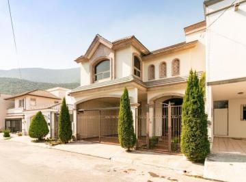 Casa · 380m² · 3 Recámaras · 2 Estacionamientos · Casa en Renta en Rincón de San Jerónimo, Mty, Nl.