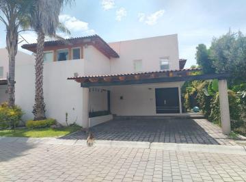 Casa en condominio de 3 habitaciones, Querétaro · Casa en Renta en Lomas del Campanario