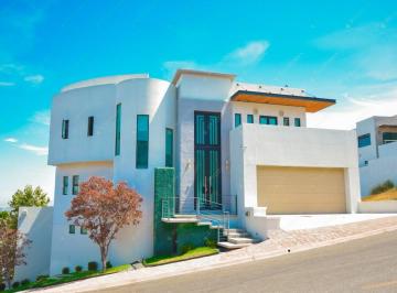 Casa de 3 habitaciones, Tijuana · Residencia de Lujo en Cumbres de Juárez – Privada con Casa Club