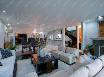 Casa de 3 habitaciones, Tijuana · Hermosa Casa en Venta en Puerta de Hierro – Amplia, Iluminada y con Acabados de Lujo