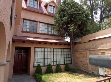Casa de 4 habitaciones, Tlalpan · Casa en Renta o Venta en Club de Golf México, Tlalpan