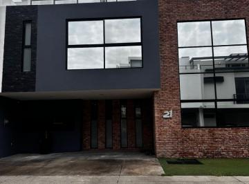Casa de 5 habitaciones, Zapopan · Casa en Venta de 310 m² Condominio Cantares, Zapopan, Jalisco