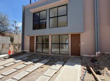 Casa en condominio · 135m² · 2 Recámaras · 2 Estacionamientos · Casas Para Entrega Inmediata - Zona Esmeralda