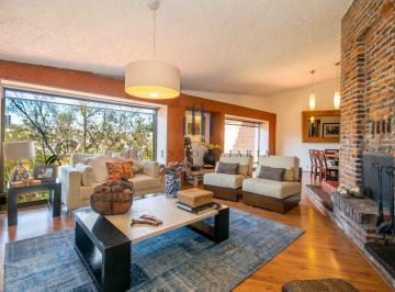 Casa · 450m² · 3 Recámaras · 3 Estacionamientos · Casa en Privada en Venta - Bosques de La Herradura