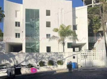 Departamento · 110m² · 2 Recámaras · 2 Estacionamientos · Departamento en Venta en Fuentes del Valle