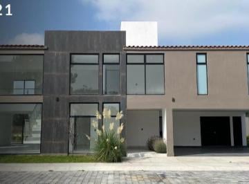 Casa en condominio · 345m² · 3 Recámaras · 2 Estacionamientos · Residencia en Una Desarrolllo Muy Exclusivo de San Mateo Atenco - Toluca. - (4)