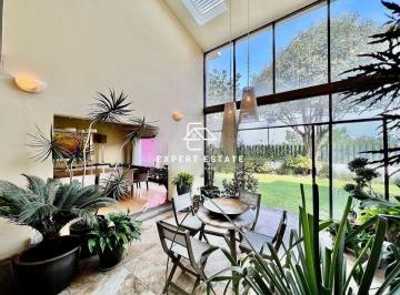 1f2054c41f736f89ed9b45ae64c5c84e2d16891f032142d12875ca76472f00cb · Casa Venta Lomas del Olivo - Hermosa Estilo Barragán en Privada y con Jardín