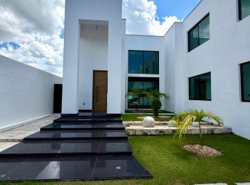 Casa de 5 habitaciones, Mérida · Residencia de Lujo Estilo Miami en Temozón Norte