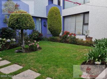 Casa · 340m² · 4 Recámaras · 3 Estacionamientos · Casa en Venta en Tlalpan, Rincón del Pedregal Am. 23 - 2003